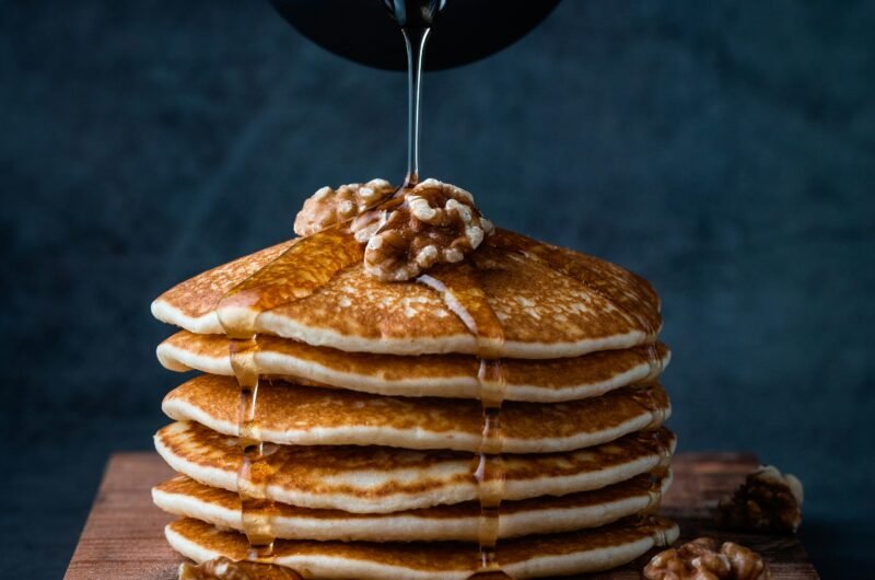Gingerbread donut bear claw dessert powder